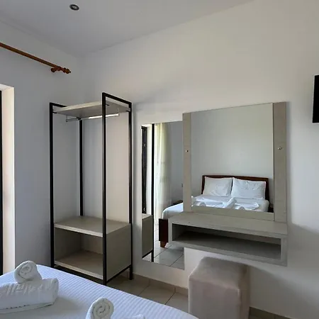 Enelia Hotel *