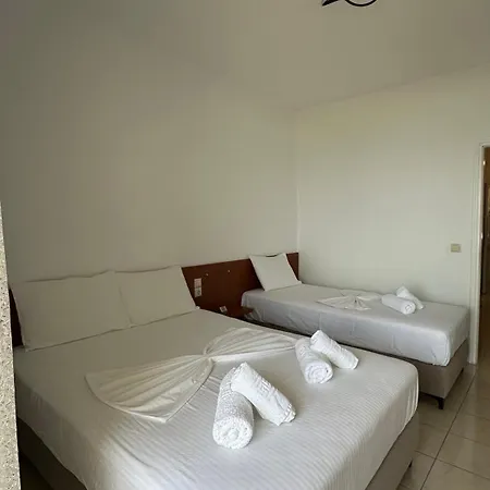 Enelia Hotel Himare