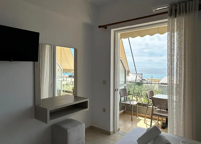 Enelia Hotel Himarë