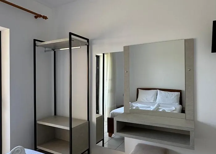 Enelia Hotel *