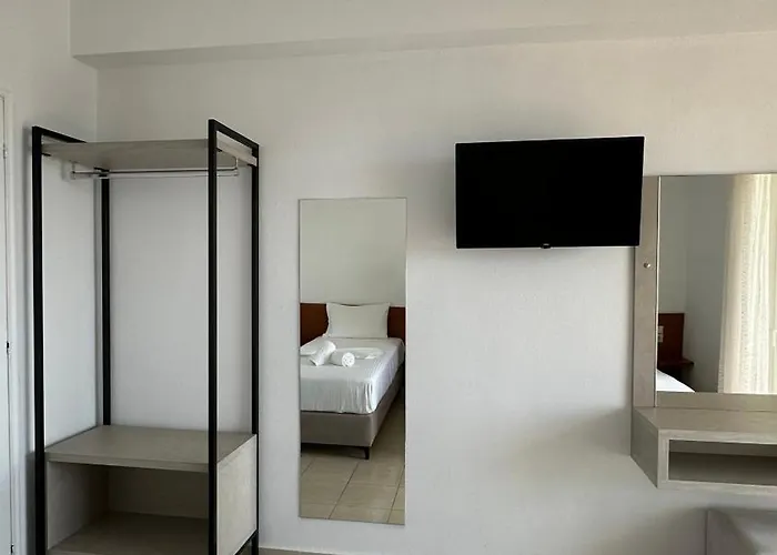 Hotel Enelia